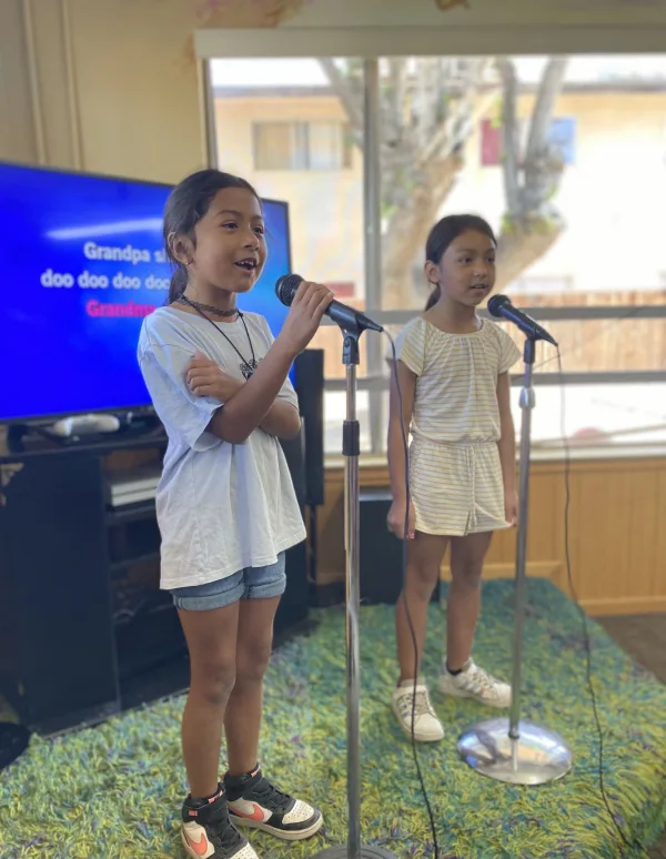 It's Karaoke Time!