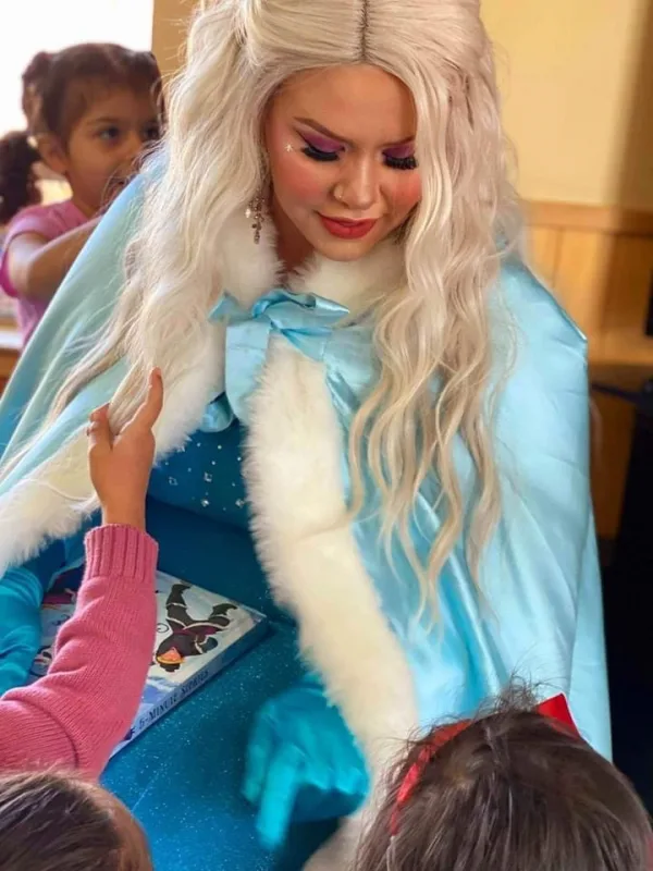 Story Time with Elsa!