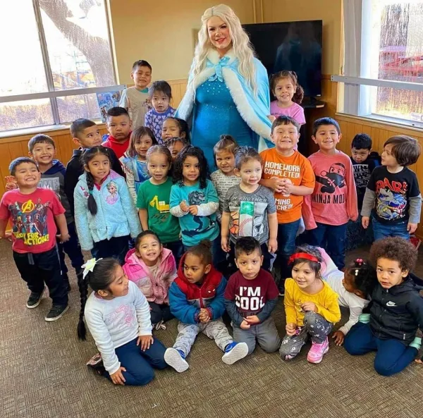 Story Time with Elsa!